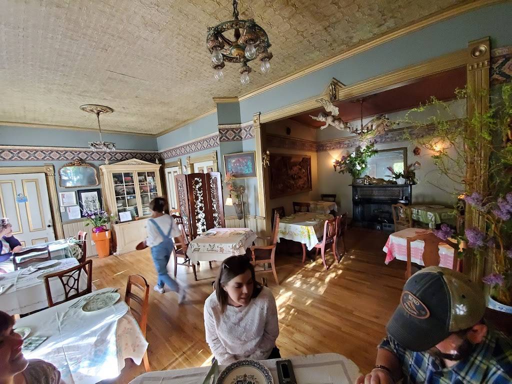 Khun Pics Bahn Thai | restaurant | 3429 SE Belmont St, Portland, OR 97214, USA | 5032351610 OR +1 503-235-1610