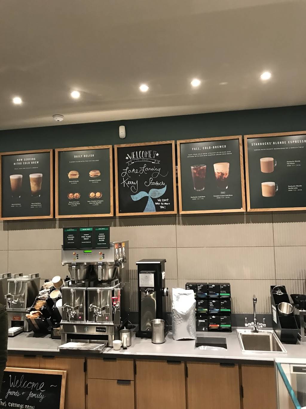 Starbucks | cafe | 2624 Lake Lansing Rd, Lansing, MI 48912, USA | 5172817761 OR +1 517-281-7761