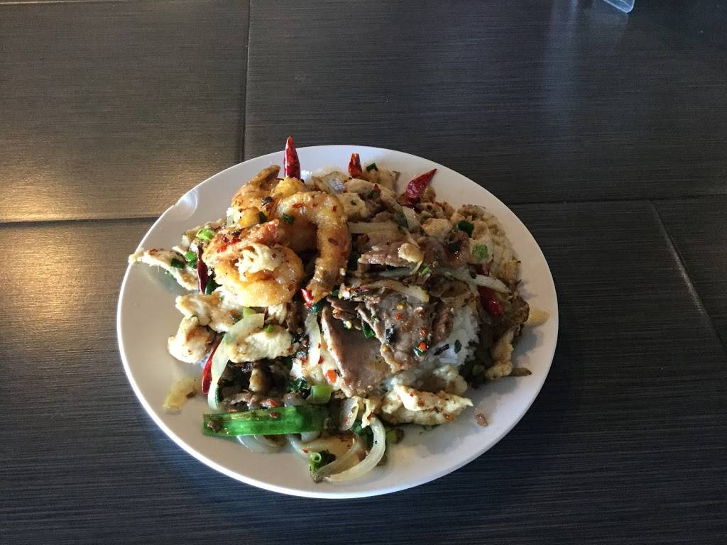 Maui Pho | restaurant | 4011 Ming Ave, Bakersfield, CA 93309, USA | 6618343235 OR +1 661-834-3235