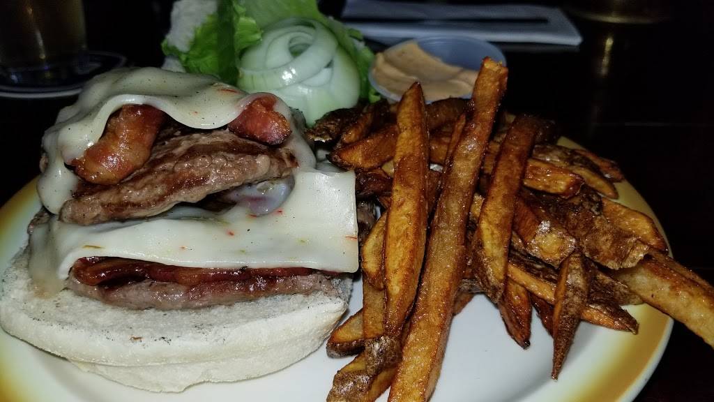 Dawson Street Pub | restaurant | 100 Dawson St, Philadelphia, PA 19127, USA | 2154825677 OR +1 215-482-5677