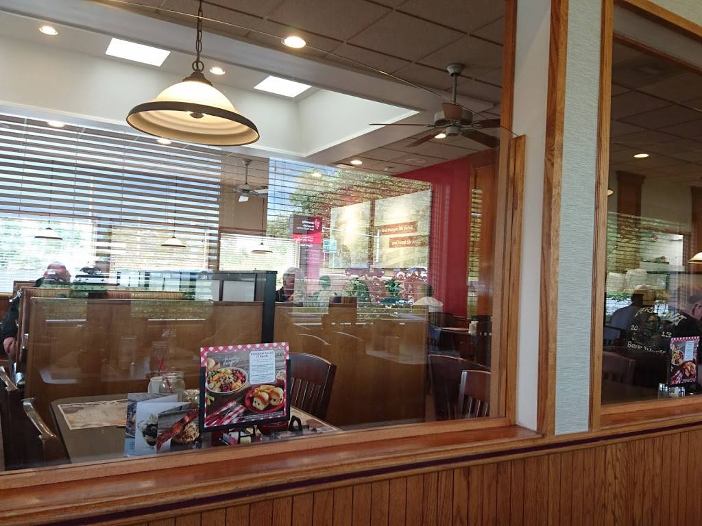 Bob Evans | restaurant | 400 Devon Pl, Kent, OH 44240, USA | 3306739608 OR +1 330-673-9608