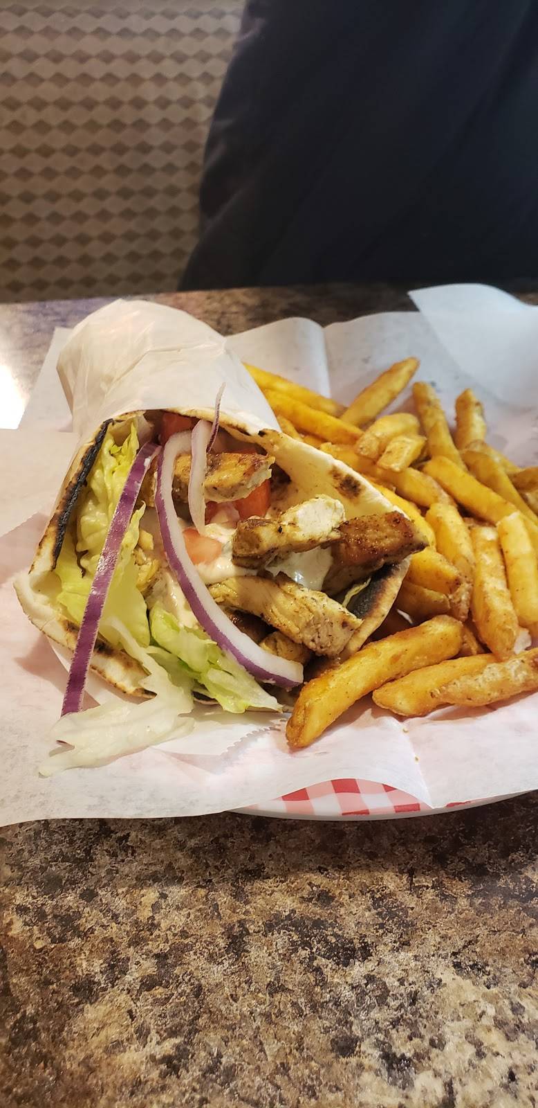 Gyro King & Wings | restaurant | 4052 Airport Hwy, Toledo, OH 43615, USA | 4192140618 OR +1 419-214-0618