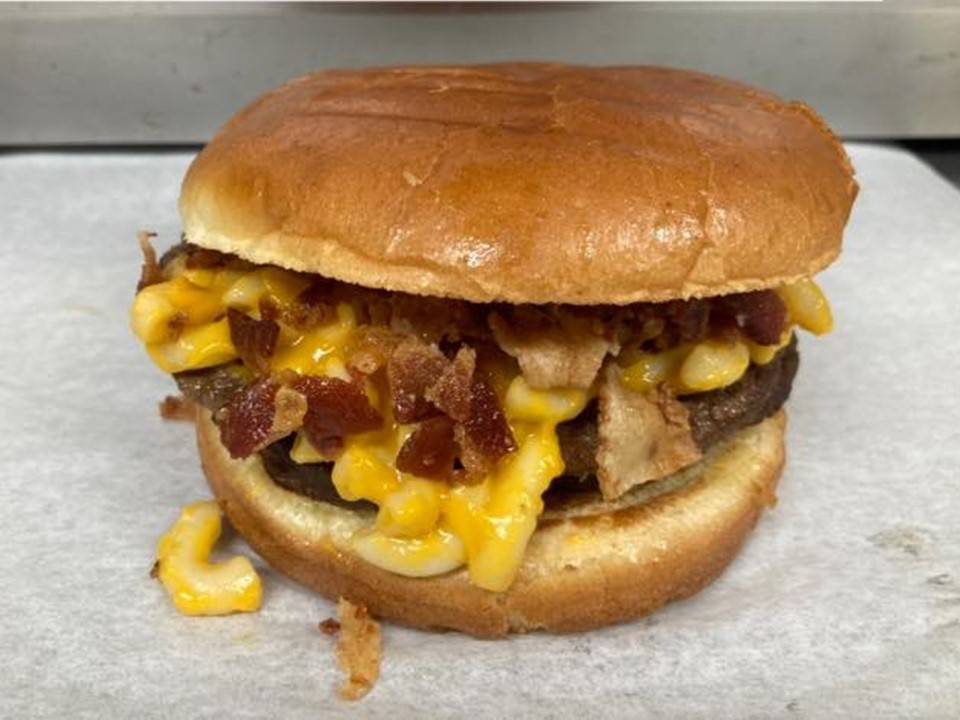Burgers Custard & More | restaurant | 3810 Durand Ave, Racine, WI 53405, USA | 2624567283 OR +1 262-456-7283