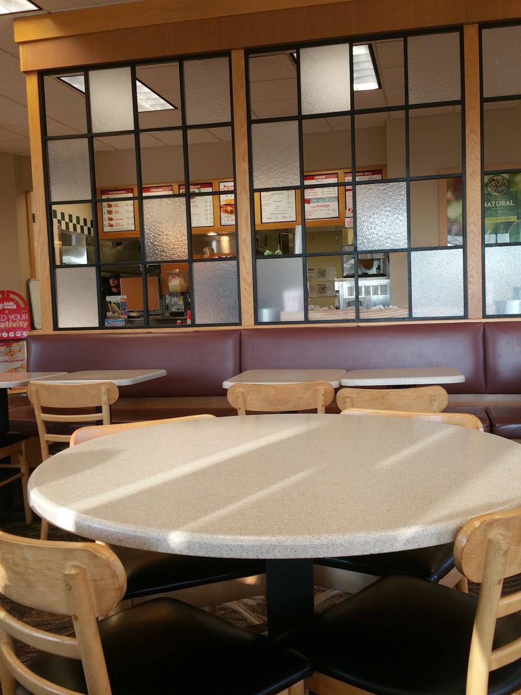 Wendys | restaurant | 2880 IN-37, Mitchell, IN 47446, USA | 8128491398 OR +1 812-849-1398