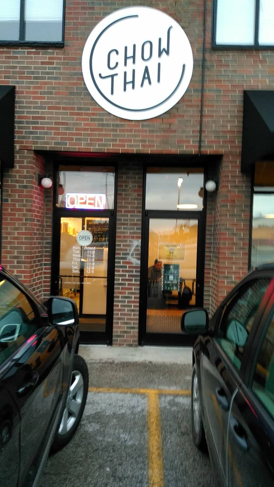 Chow Thai | restaurant | 426 1/2 B Shrewsbury St, Charleston, WV 25301, USA | 6812653800 OR +1 681-265-3800