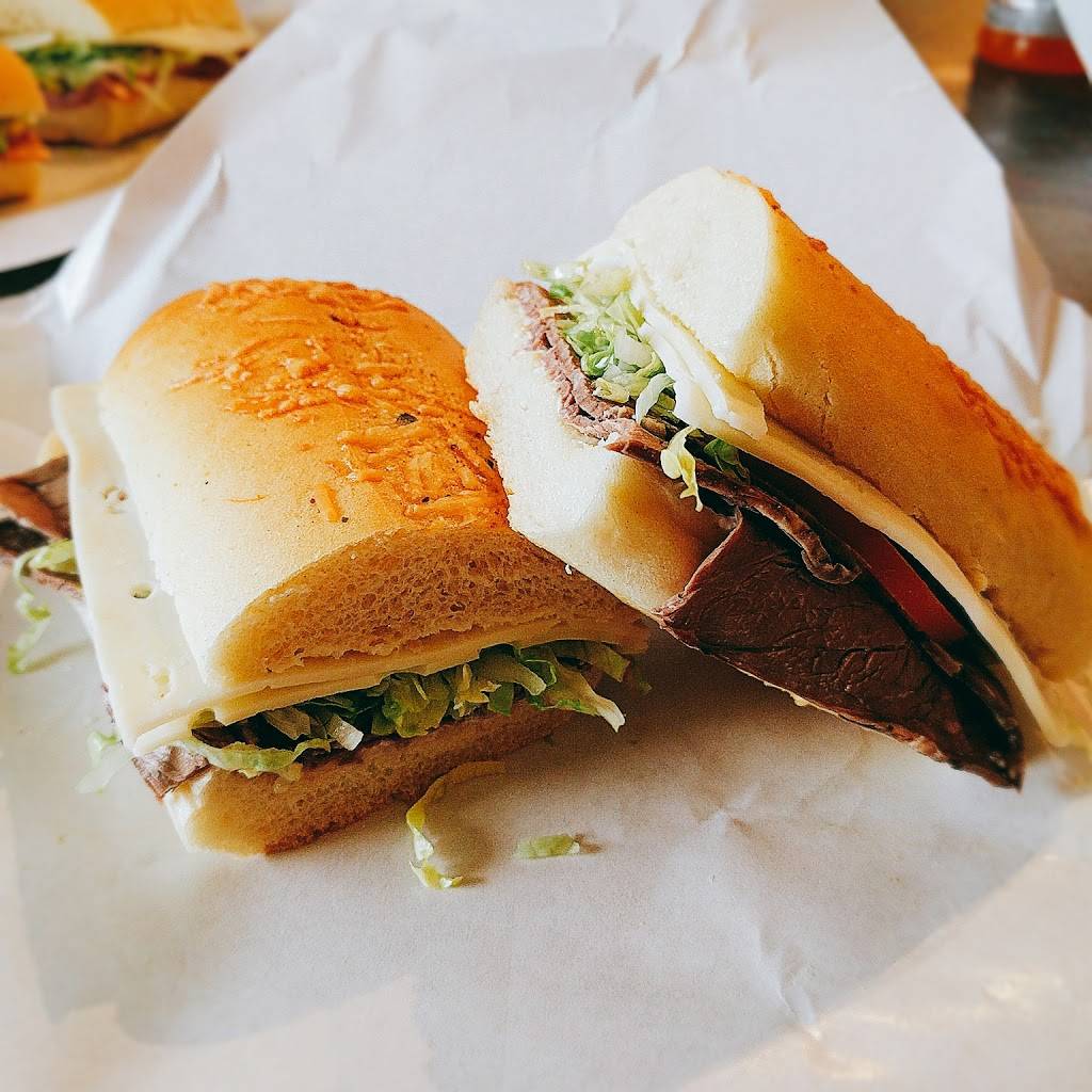 Ginos Italian Deli | restaurant | 6509 Century Ave, Middleton, WI 53562, USA | 6088270999 OR +1 608-827-0999