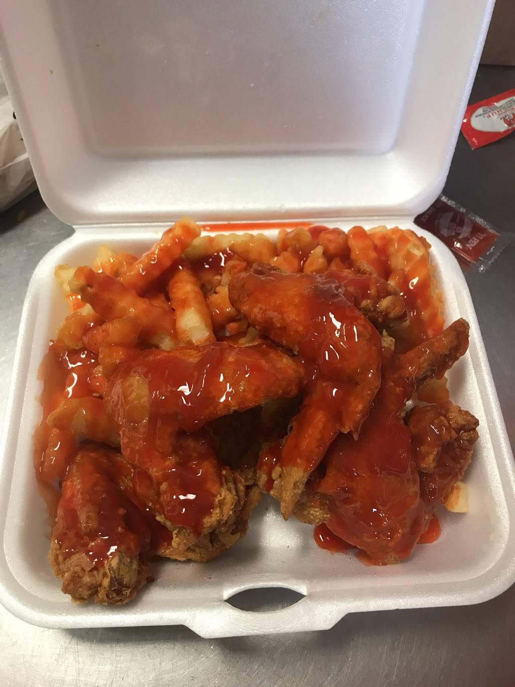 Dannys Sub Shop | meal takeaway | 7900 Annapolis Rd, New Carrollton, MD 20784, USA | 3013069888 OR +1 301-306-9888