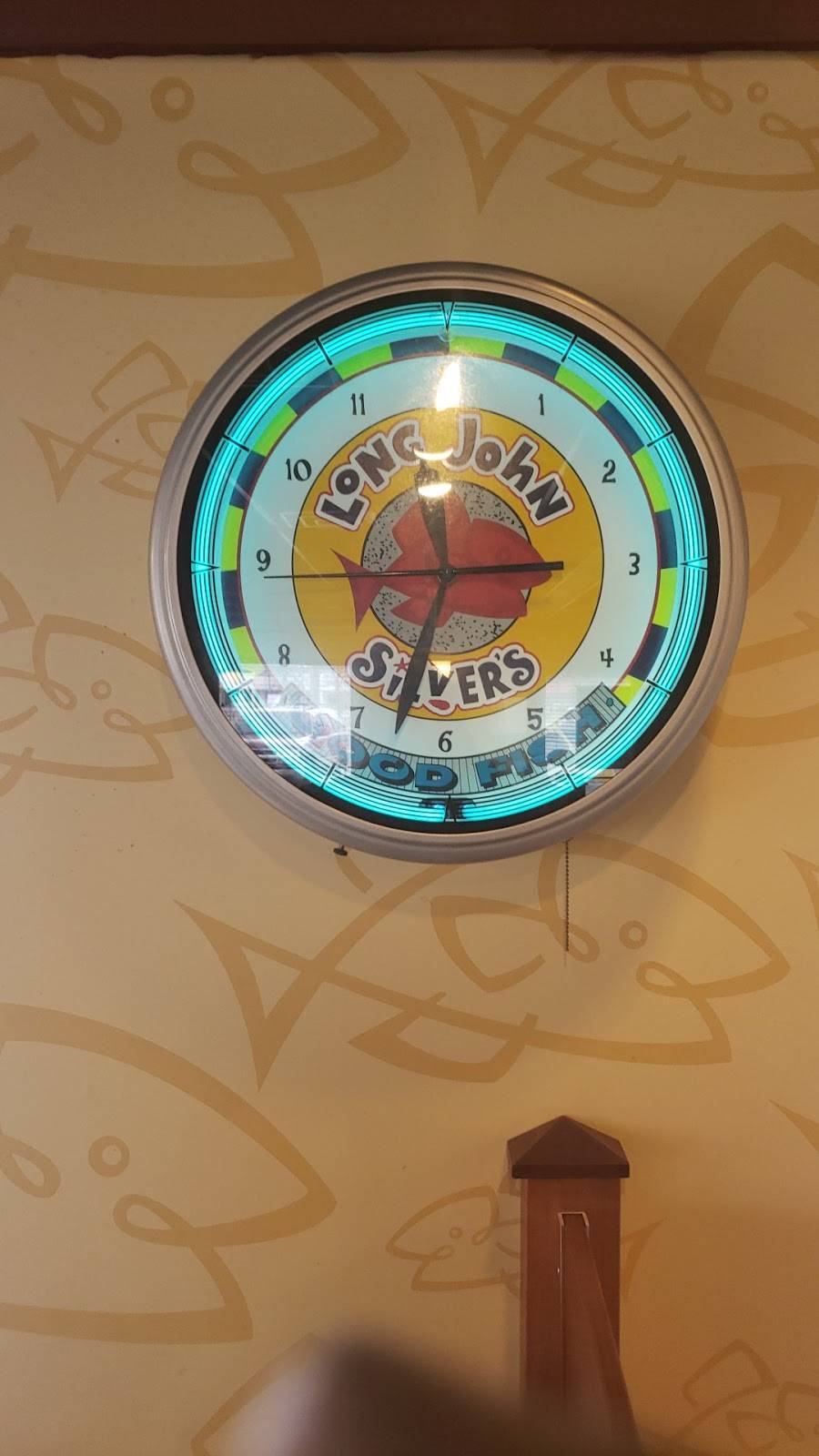 Long John Silvers | restaurant | 3761 Dixie Hwy, Saginaw, MI 48601, USA | 9897536281 OR +1 989-753-6281
