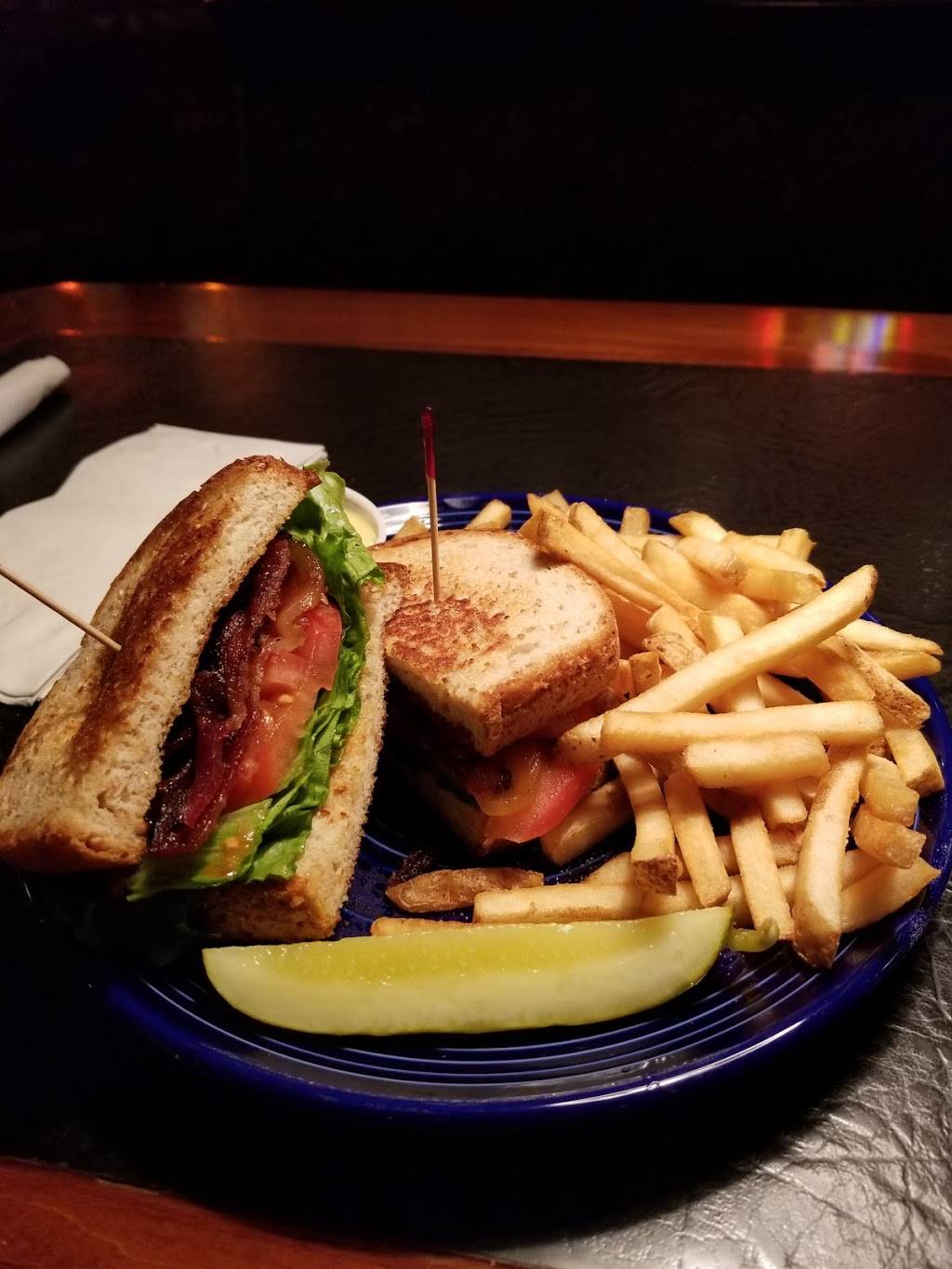 Belle Isle Restaurant & Brewery | restaurant | 1900 Northwest Expy # 44R, Oklahoma City, OK 73118, USA | 4058401911 OR +1 405-840-1911