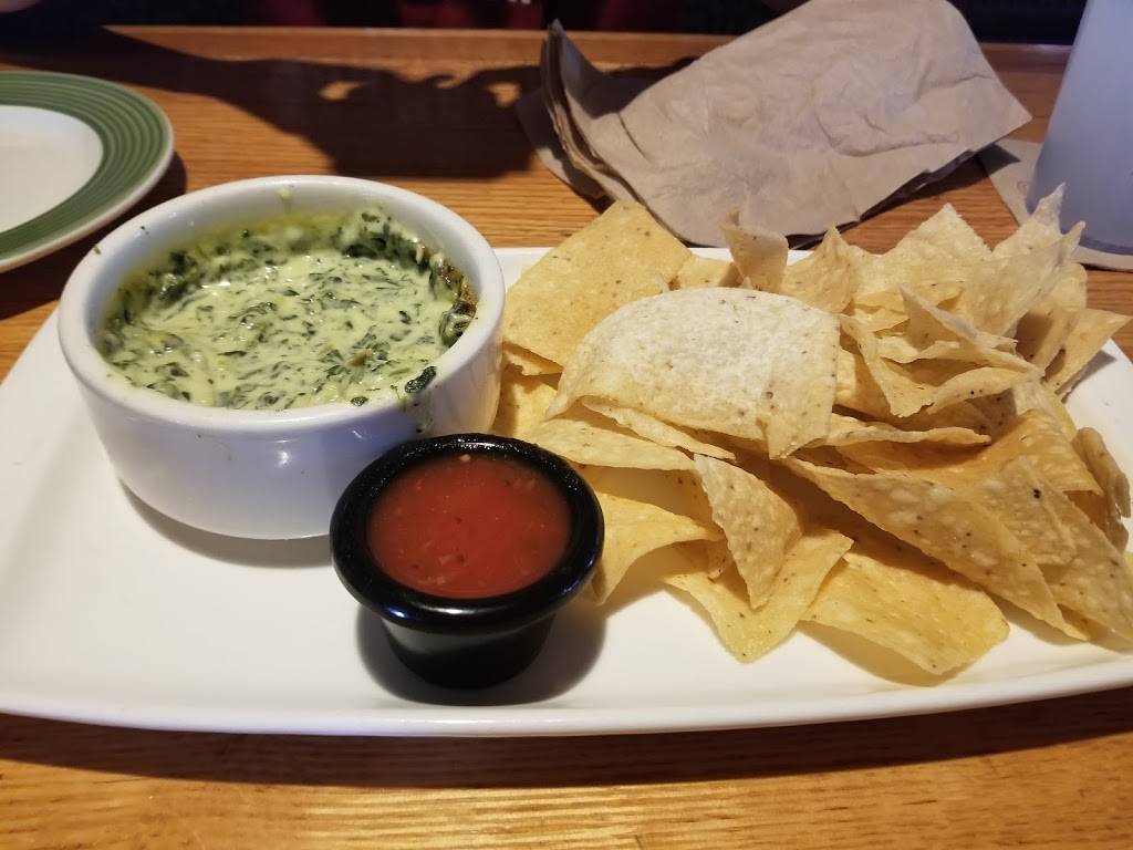 Applebees Grill + Bar | restaurant | 4745 Golf Rd, Eau Claire, WI 54701, USA | 7158311255 OR +1 715-831-1255