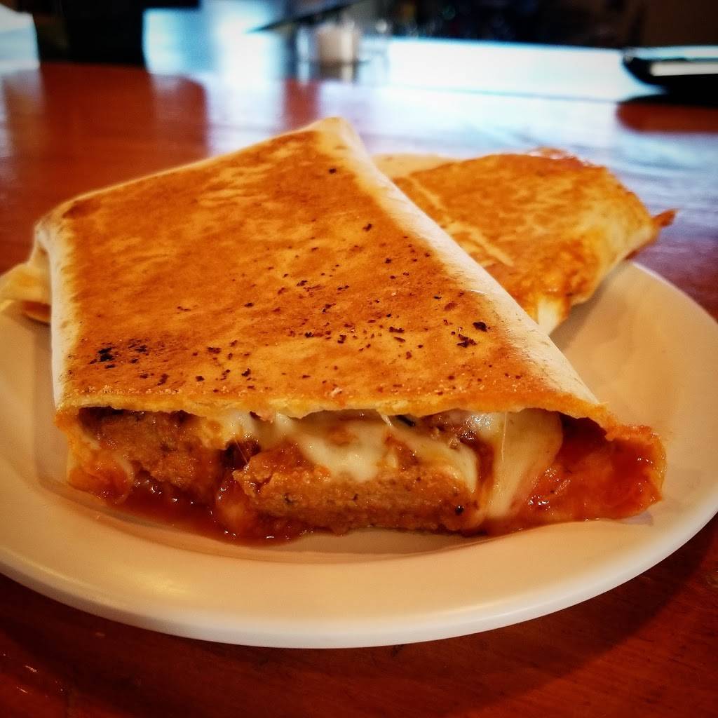 Britts Pizzeria & Pub | restaurant | 888 Lafayette Rd, Hampton, NH 03842, USA | 6039269300 OR +1 603-926-9300