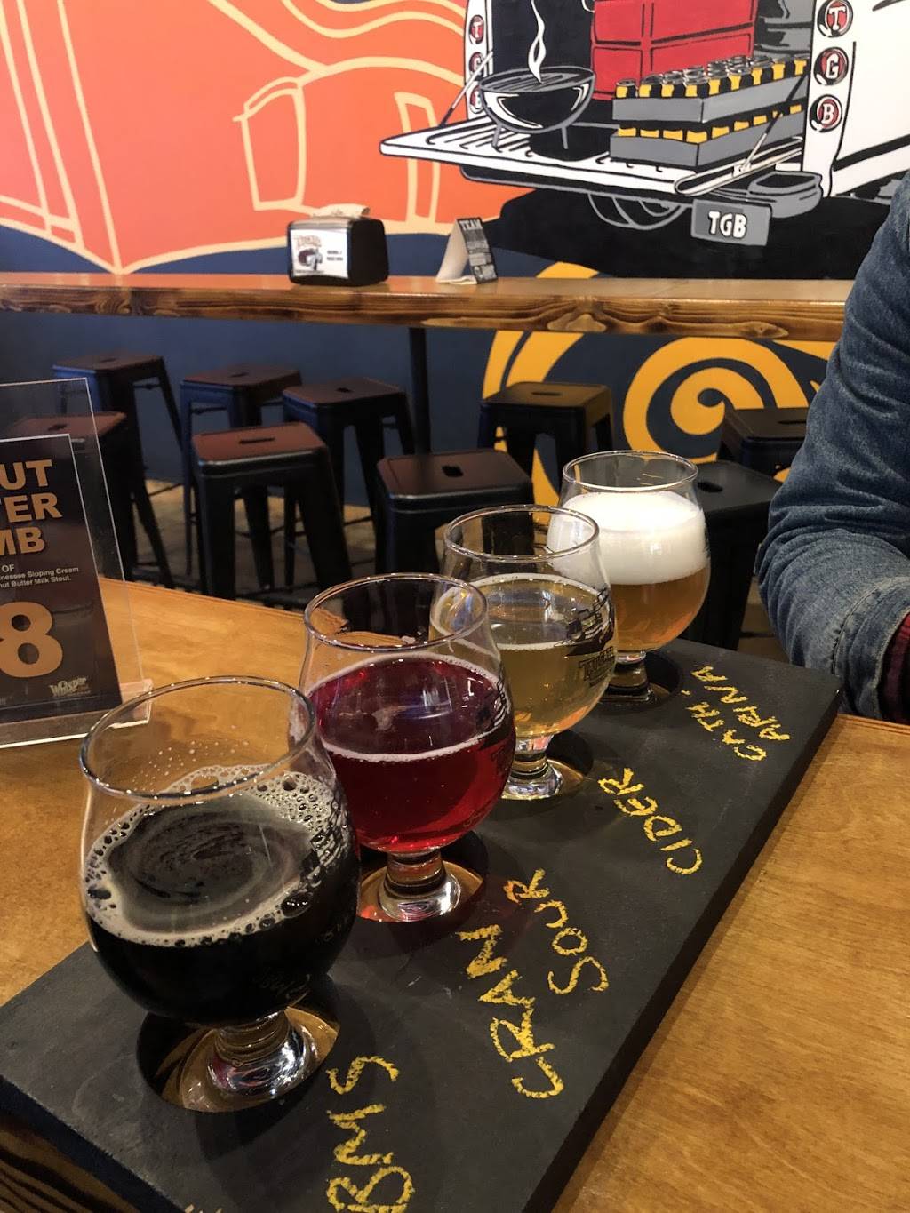 TailGate Brewery East | restaurant | 811 Gallatin Ave, Nashville, TN 37206, USA | 6292037152 OR +1 629-203-7152