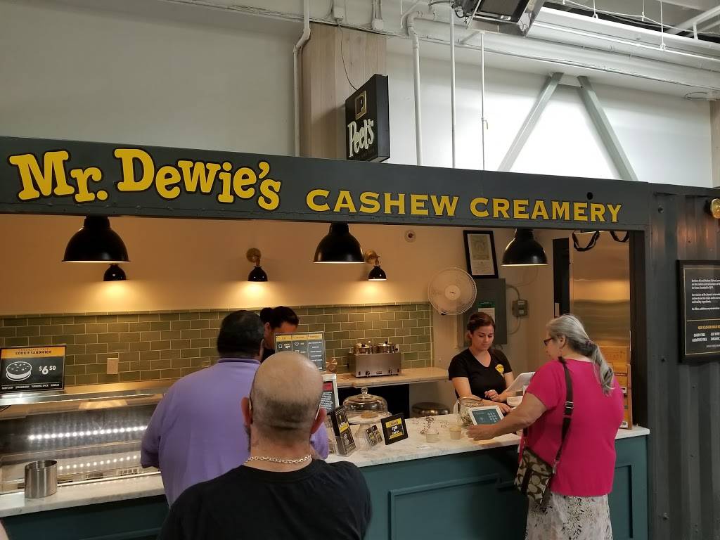 Mr. Dewies Emeryville | restaurant | 5959 Shellmound St, Emeryville, CA 94608, USA | 5103508171 OR +1 510-350-8171