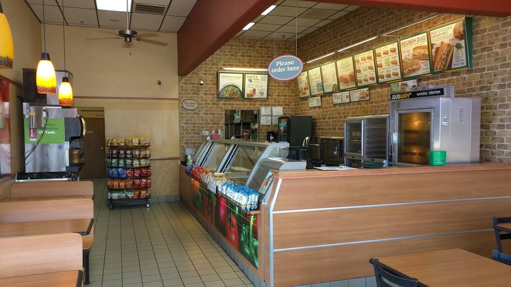 Subway | restaurant | Old Denton Center, 1001 E Hebron Pkwy Suite 100, Carrollton, TX 75010, USA | 9729390771 OR +1 972-939-0771