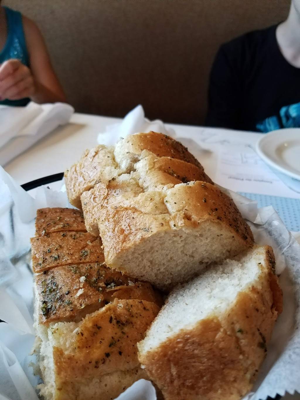 Benvenutos Italian Grill | restaurant | 831 Park Ave, Beaver Dam, WI 53916, USA | 9208877994 OR +1 920-887-7994