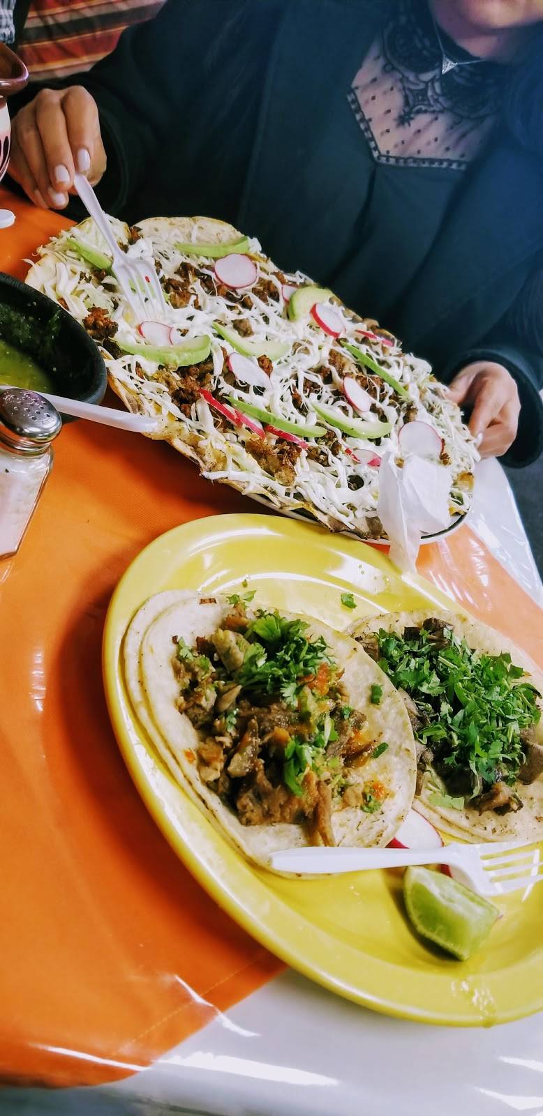 Cazadores | restaurant | 236 New Brunswick Ave, Perth Amboy, NJ 08861, USA | 7322931010 OR +1 732-293-1010