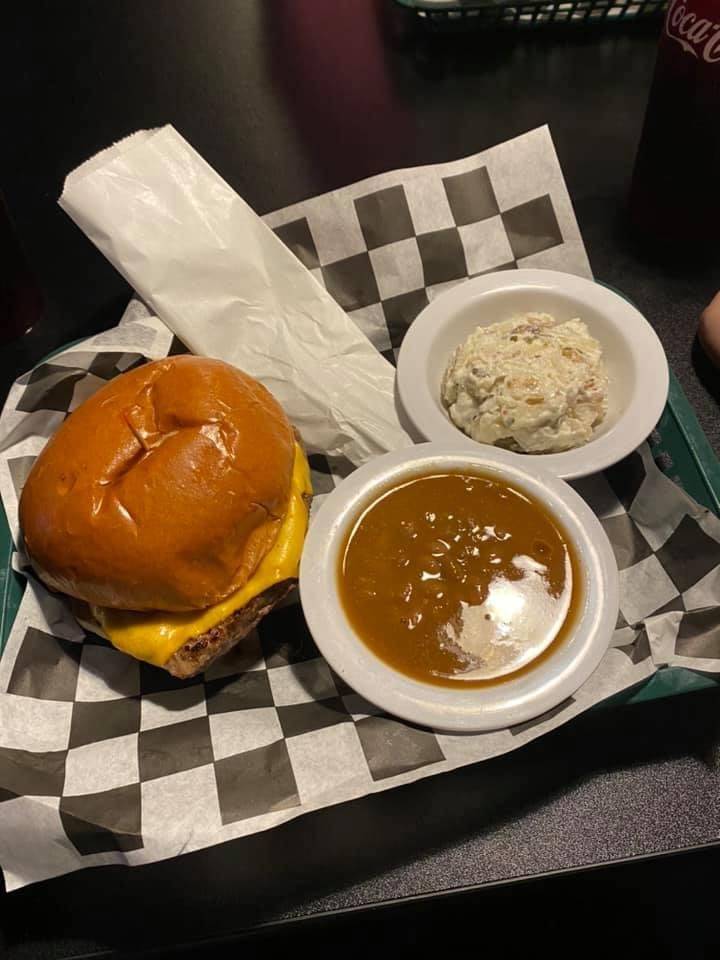 Boogies Grill & Chill | restaurant | 2650 Beach Blvd #41, Biloxi, MS 39531, USA | 2282072866 OR +1 228-207-2866