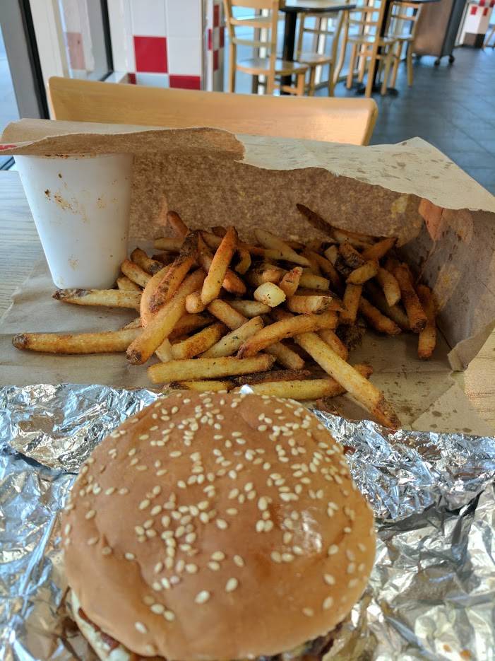 Five Guys | meal takeaway | 10061 San Jose Blvd, Jacksonville, FL 32257, USA | 9044935414 OR +1 904-493-5414
