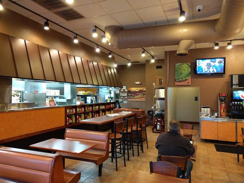 Penn Station East Coast Subs | meal takeaway | 24274 Novi Rd, Novi, MI 48375, USA | 2483740800 OR +1 248-374-0800