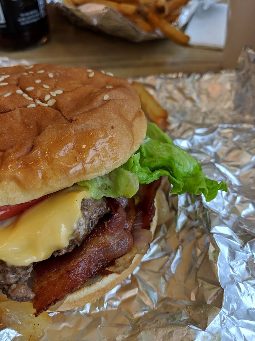 Five Guys | meal takeaway | 768 Ikea Ct, West Sacramento, CA 95605, USA | 9167375680 OR +1 916-737-5680
