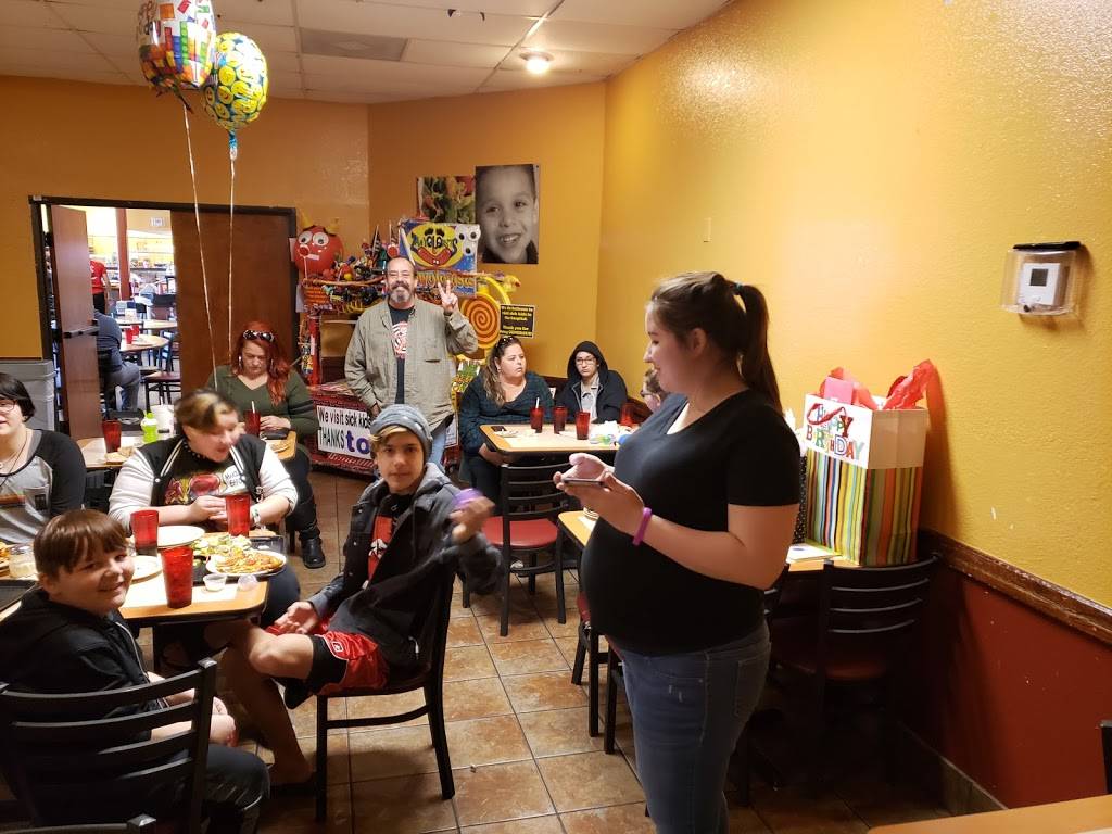 Cicis | restaurant | 1200 E Davis St Suite 122, Mesquite, TX 75149, USA | 9722160099 OR +1 972-216-0099