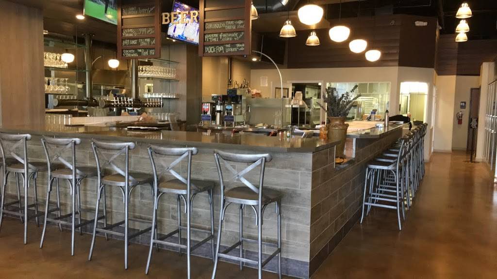 Giovannis Italian Restaurant | restaurant | 5277 Linda Vista Rd, San Diego, CA 92110, USA | 6192933333 OR +1 619-293-3333