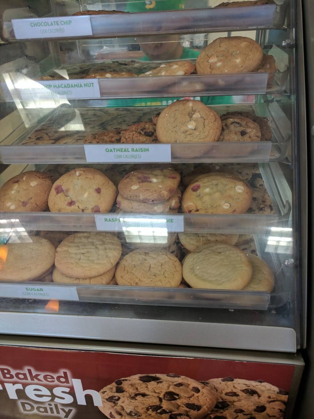 Subway | restaurant | 2790 East Thompson Boulevard Suite A Plaza, Ventura, CA 93003, USA | 8056520196 OR +1 805-652-0196