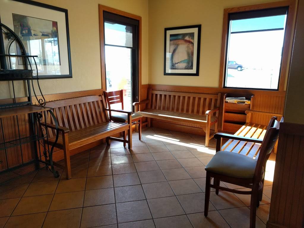 Perkins Restaurant & Bakery | restaurant | 700 Pine St, Monticello, MN 55362, USA | 7632954400 OR +1 763-295-4400