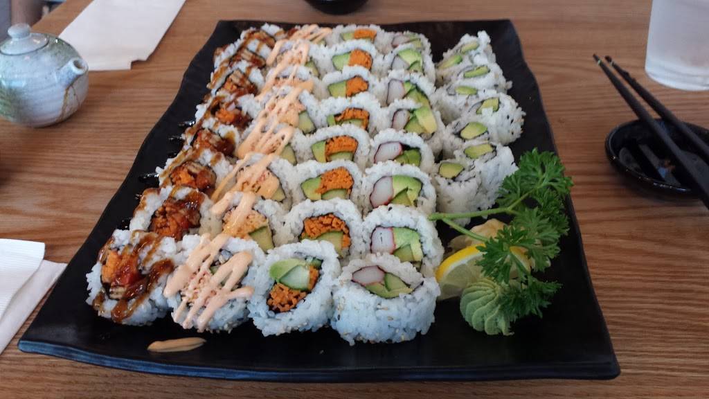 Maki Sushi & Noodle | restaurant | 1218 15 Unit2, Kingston, ON K7L 0C4, Canada | 6135455656 OR +1 613-545-5656