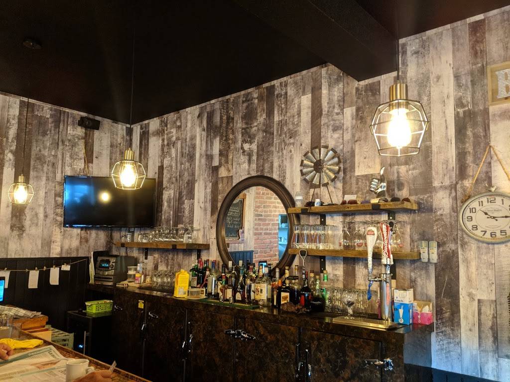 Restaurant-Bar La Villa Du Bifteck Enr | restaurant | 58 Rue Principale, Chénéville, QC J0V 1E0, Canada | 8194283240 OR +1 819-428-3240