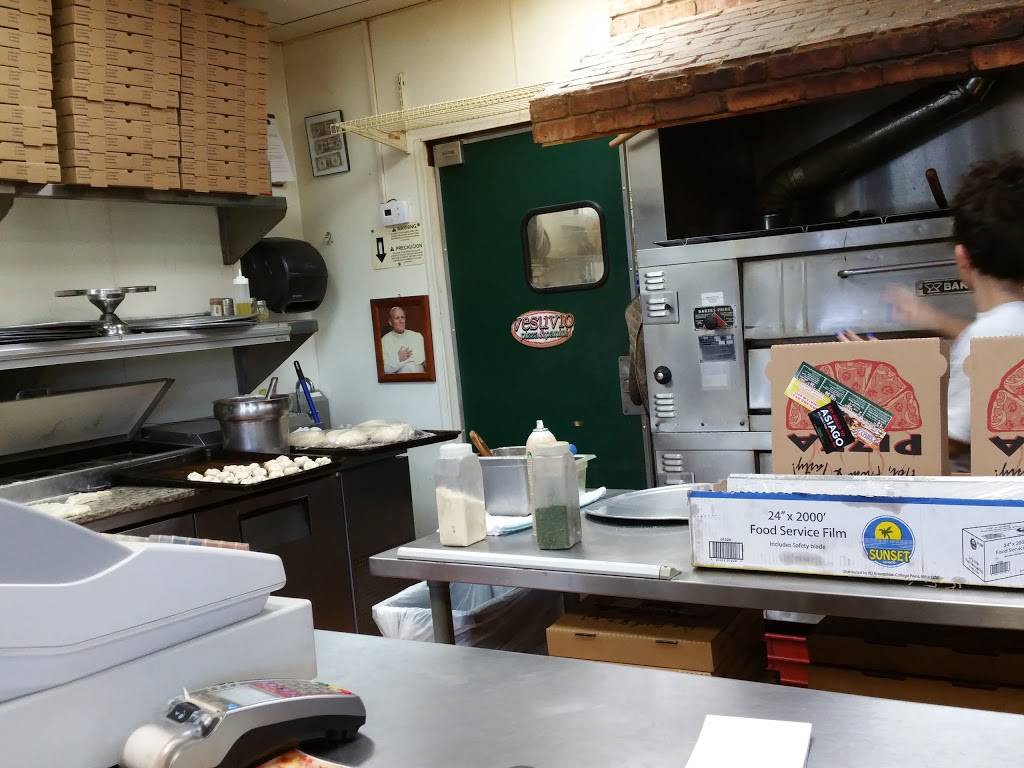 Vesuvio Pizza & Panini | meal delivery | 13081 SW 88th St, Miami, FL 33186, USA | 3053854441 OR +1 305-385-4441