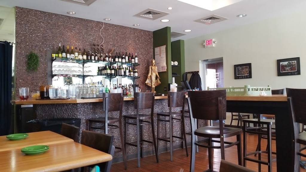 Lemongrass Too | restaurant | 2625 A Housley Rd, Annapolis, MD 21401, USA | 4102248424 OR +1 410-224-8424