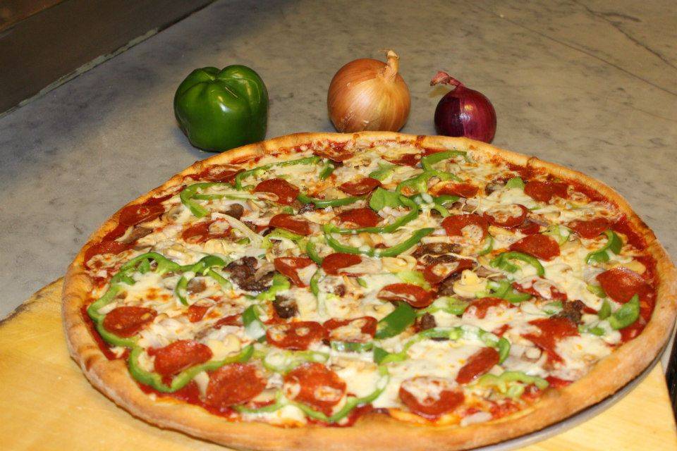 Luigis Pizzeria | restaurant | 8502 3rd Ave, Brooklyn, NY 11209, USA | 7184913900 OR +1 718-491-3900