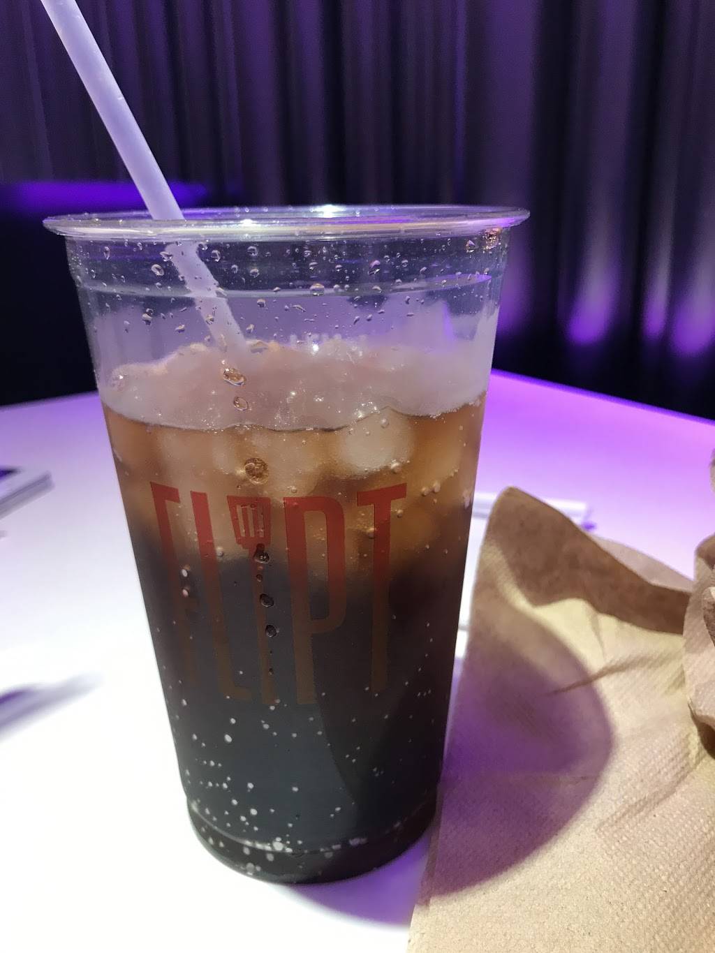 Flipt | restaurant | 3000 S River Rd, Des Plaines, IL 60018, USA | 8477950777 OR +1 847-795-0777