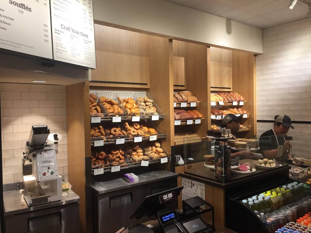 Panera Bread | bakery | 18300 Collier Ave, Lake Elsinore, CA 92530, USA | 9512538062 OR +1 951-253-8062