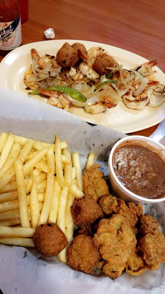 Sams Southern Eatery, Webb City | restaurant | 2613 N Rangeline Rd, Joplin, MO 64801, USA | 4175530616 OR +1 417-553-0616