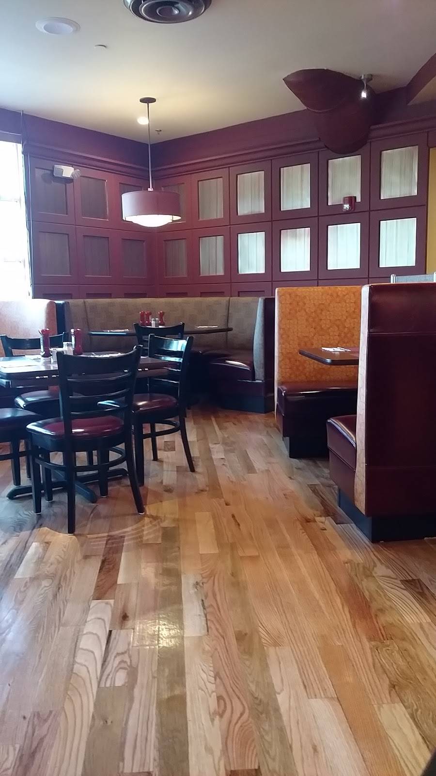 D lux Diner | restaurant | 14 Crystal Run Crossing, Wallkill, NY 12589, USA | 8456927577 OR +1 845-692-7577