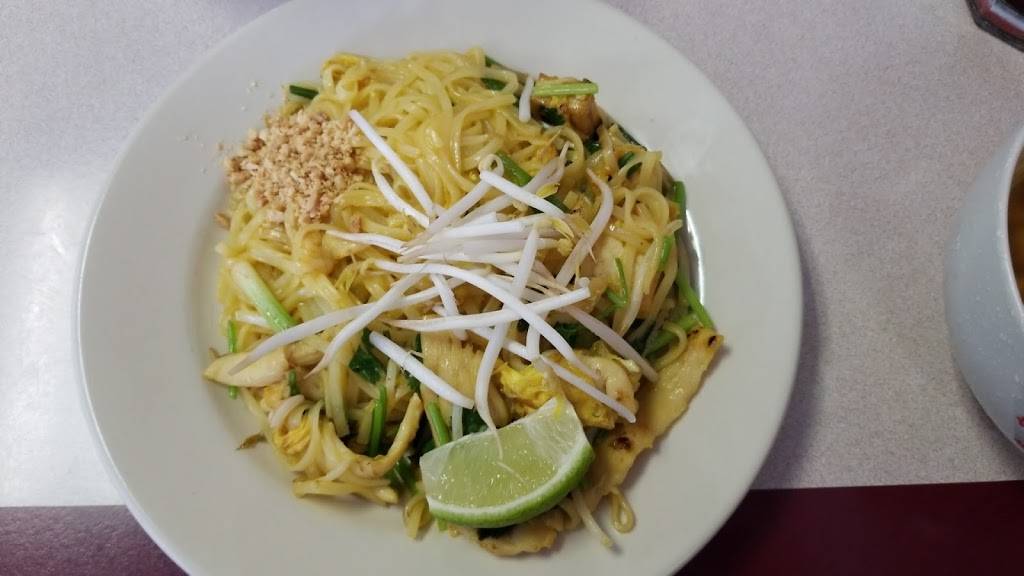 New Bangkok Thai Restaurant | restaurant | 59 Lake St S, Forest Lake, MN 55025, USA | 6514640308 OR +1 651-464-0308