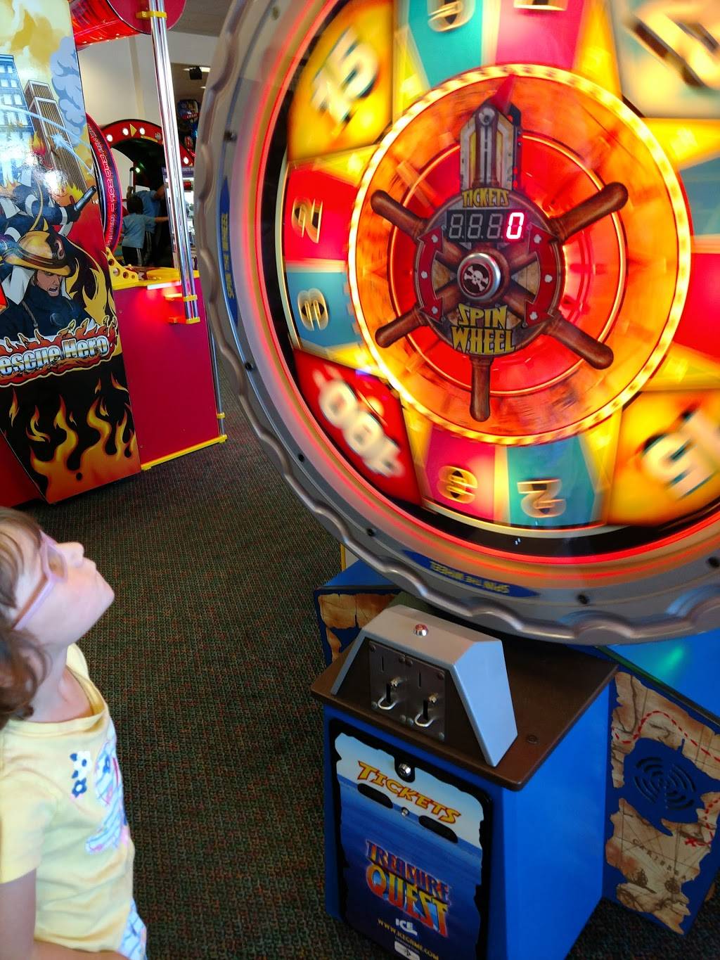 Chuck E. Cheeses | restaurant | 702-A Pembroke Rd, Greensboro, NC 27405, USA | 3368550234 OR +1 336-855-0234