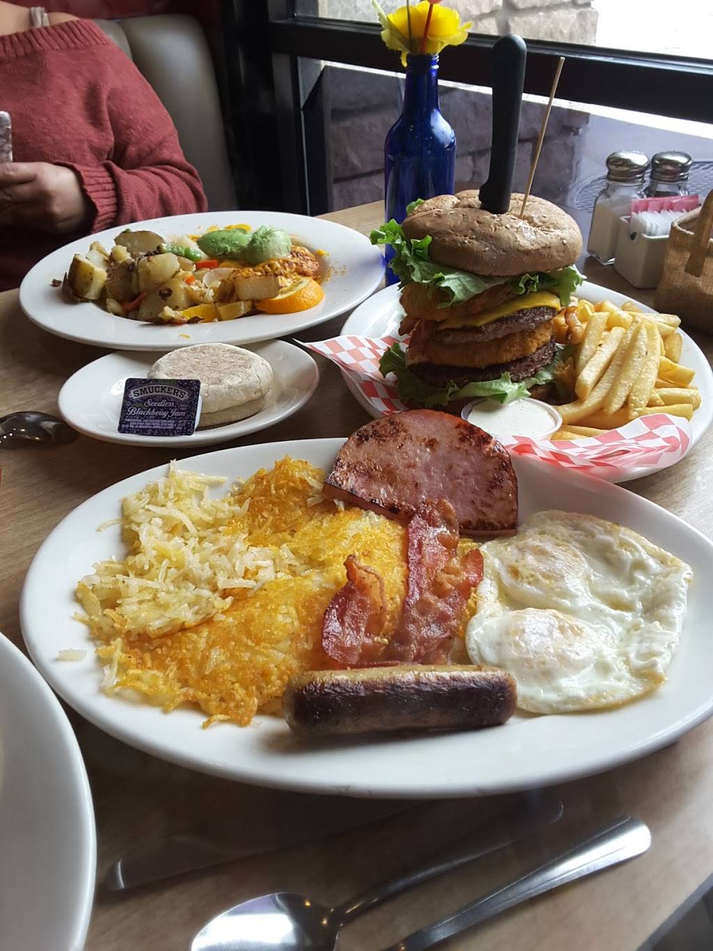 Leos Country Kitchen | restaurant | 1A, 11201 Sierra Ave, Fontana, CA 92337, USA | 9093508994 OR +1 909-350-8994