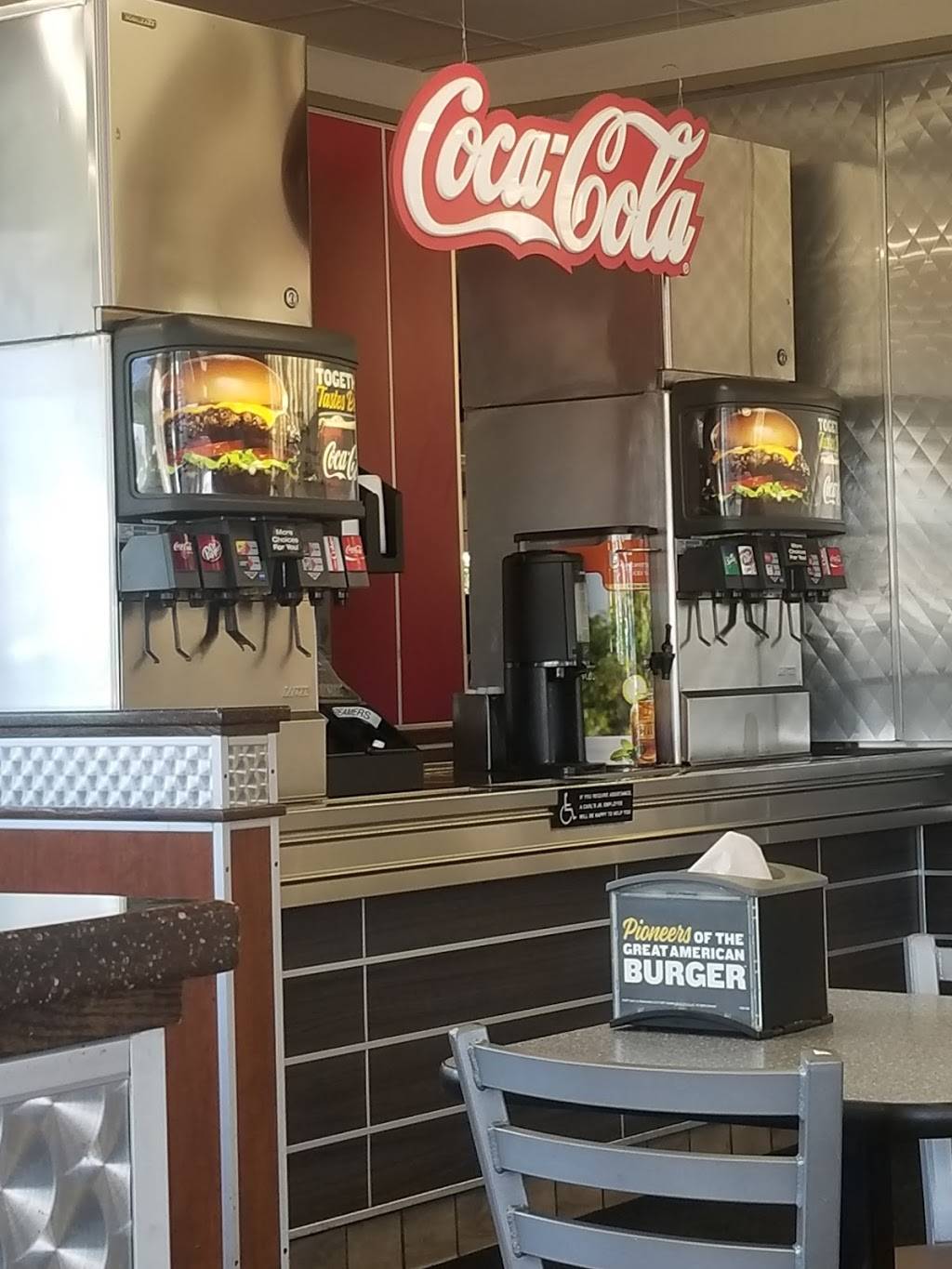 Carls Jr. / Green Burrito | restaurant | 10100 Ben Nevis Blvd, Riverside, CA 92509, USA | 9513601249 OR +1 951-360-1249