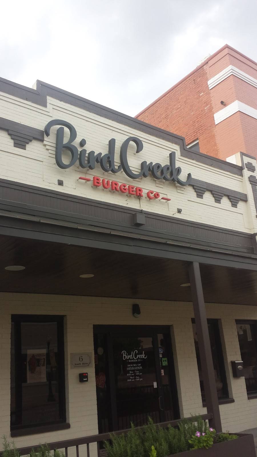 Bird Creek Burger Co. | restaurant | 6 S Main St, Temple, TX 76501, USA | 2545983158 OR +1 254-598-3158