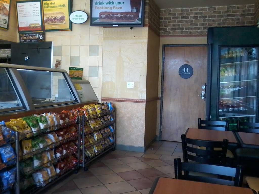 Subway Restaurants | restaurant | 656 Redondo Ave, Long Beach, CA 90814, USA | 5624339030 OR +1 562-433-9030