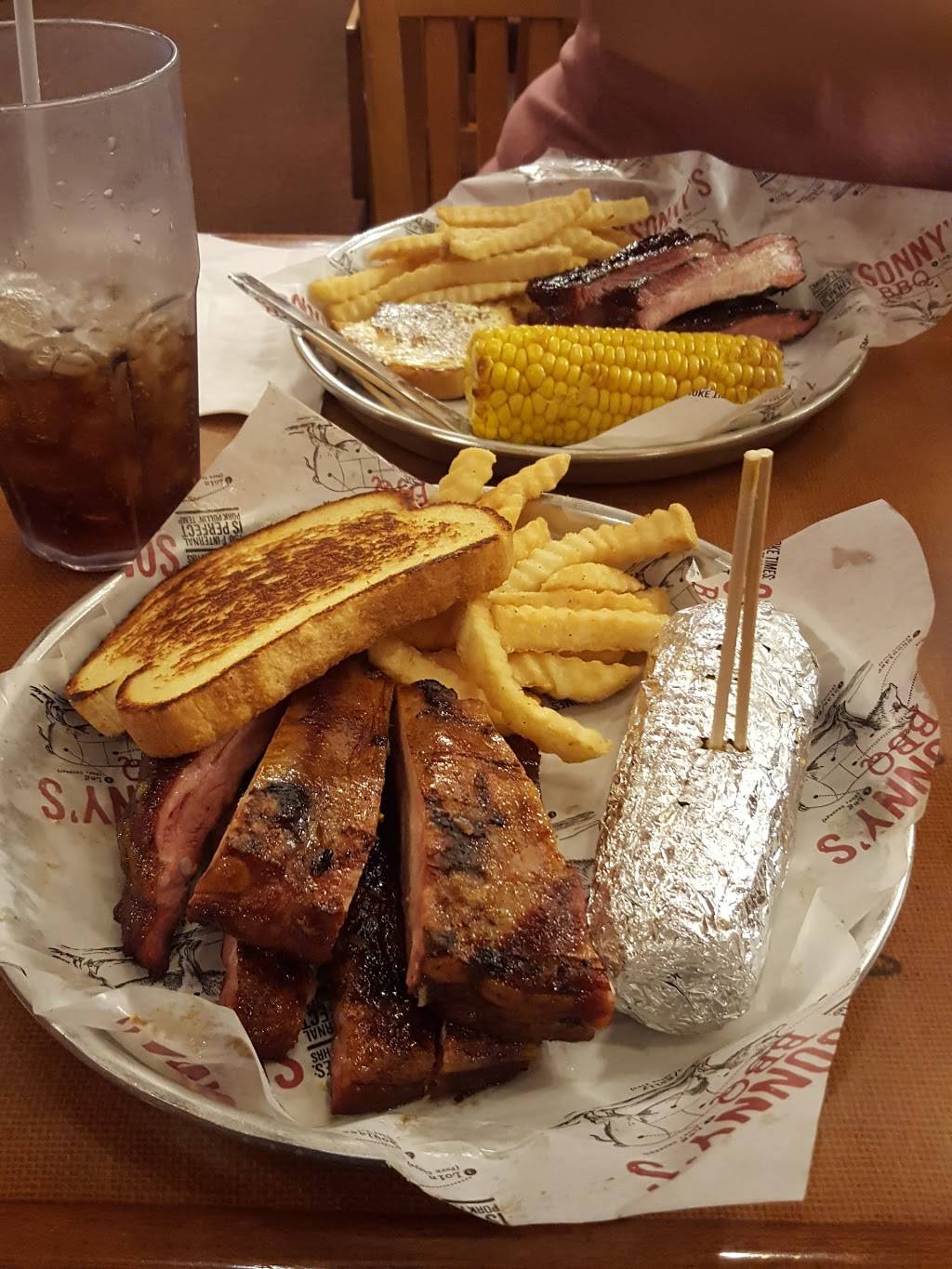 Sonnys BBQ | restaurant | 1794 SW, County Hwy 484, Ocala, FL 34473, USA | 3522455595 OR +1 352-245-5595