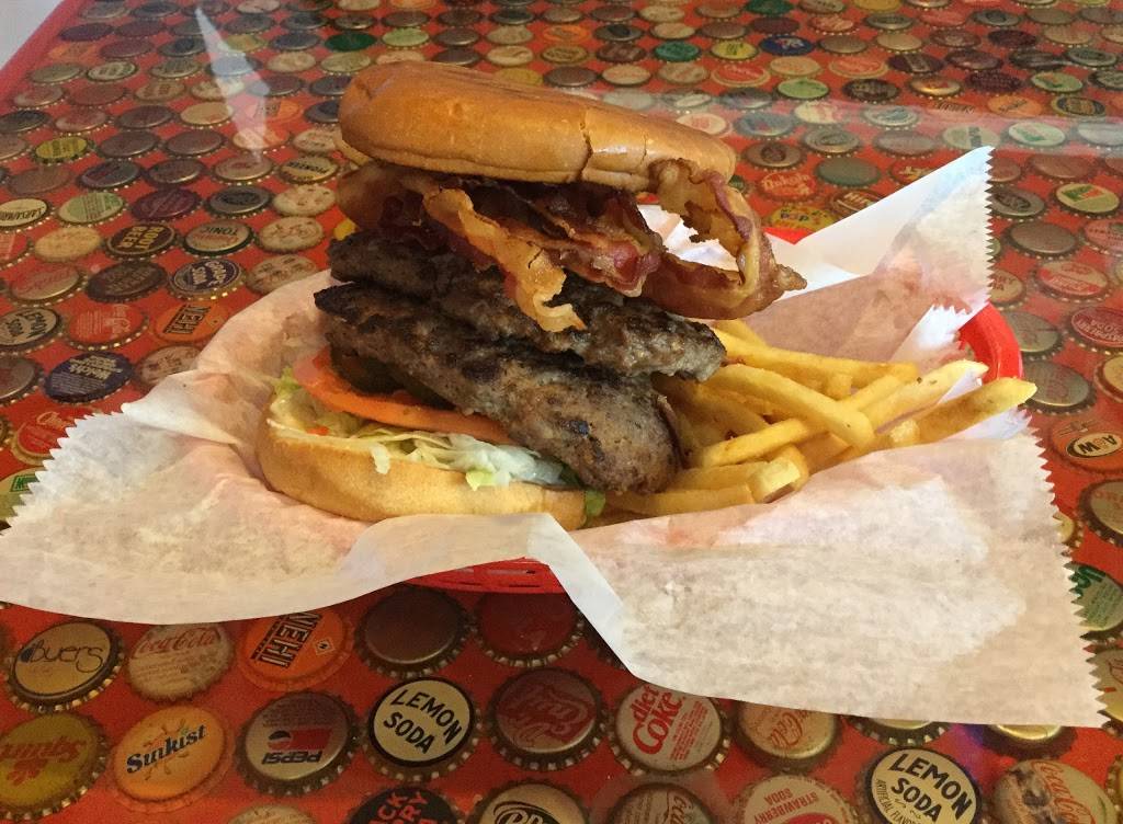 Frosto Drive Inn | restaurant | 228 N Ave G, Crowley, LA 70526, USA | 3377830917 OR +1 337-783-0917