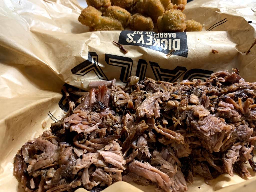 Dickeys Barbecue Pit | meal delivery | 9000 N Skyview Ave, Kansas City, MO 64154, USA | 8165053900 OR +1 816-505-3900