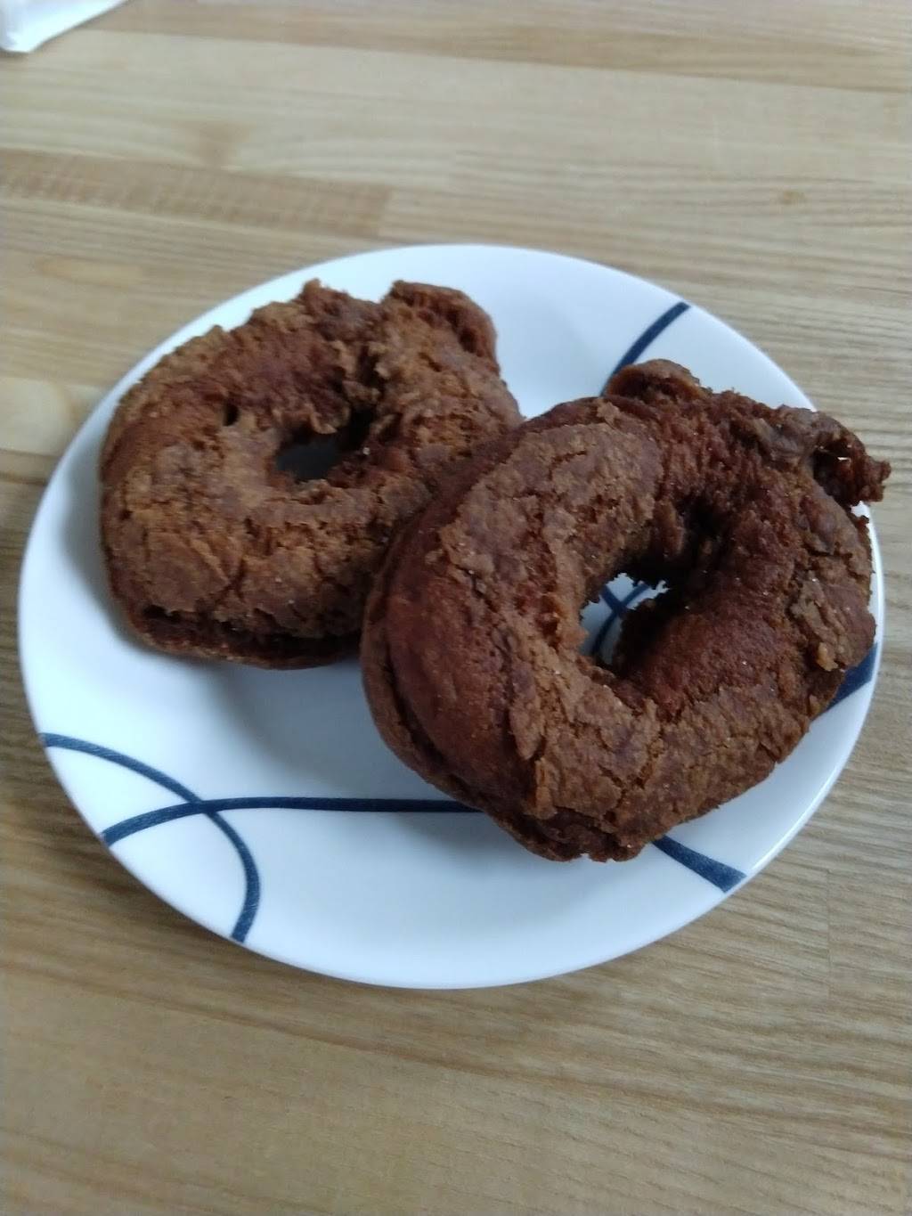 Bolleys Famous Franks | meal takeaway | 38 Water St, Hallowell, ME 04347, USA | 2076222951 OR +1 207-622-2951