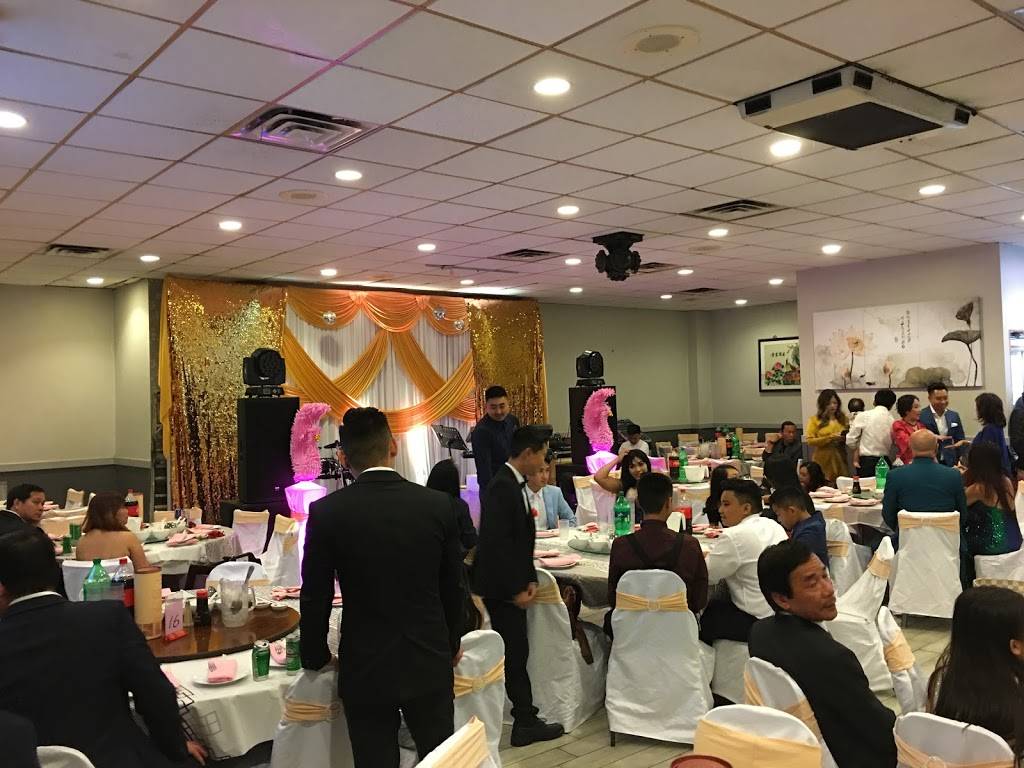 Silver Seafood Restaurant | restaurant | 4829 N Broadway, Chicago, IL 60640, USA | 7737840668 OR +1 773-784-0668