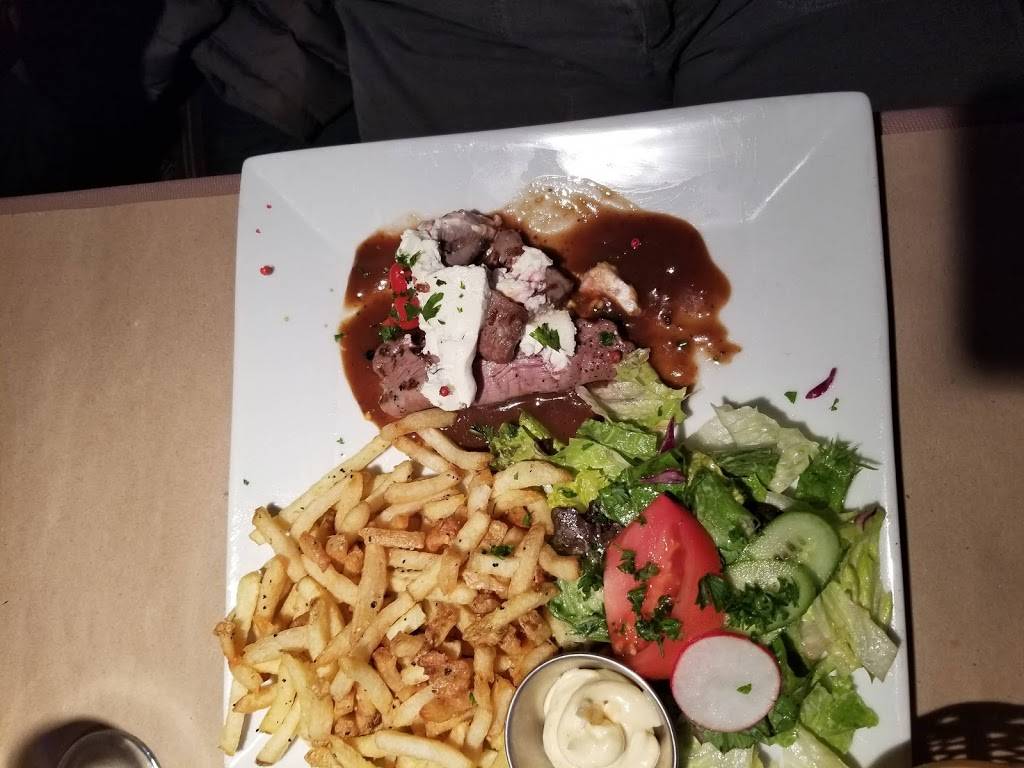 Bistro Sur La Rivière (Le) | restaurant | 2263 Rue Larivière, Montréal, QC H2K 4P8, Canada | 5145248108 OR +1 514-524-8108