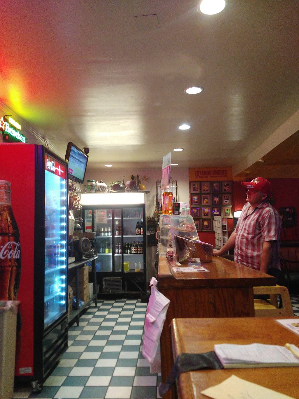 Don Carlos Pupuseria | restaurant | 10928 Garvey Ave, South El Monte, CA 91733, USA | 6262791343 OR +1 626-279-1343